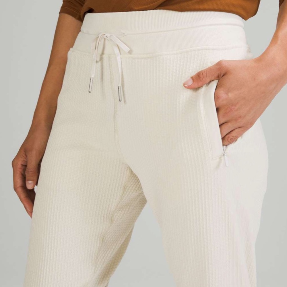 Lululemon Engineered Warmth Jogger